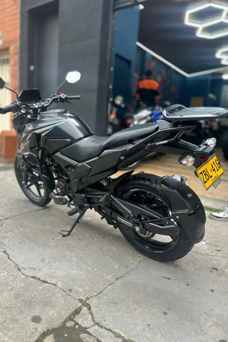Honda Xblade 2024