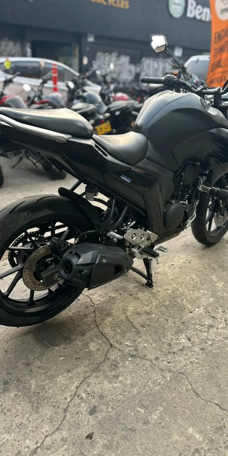 Yamaha FZN250 2025