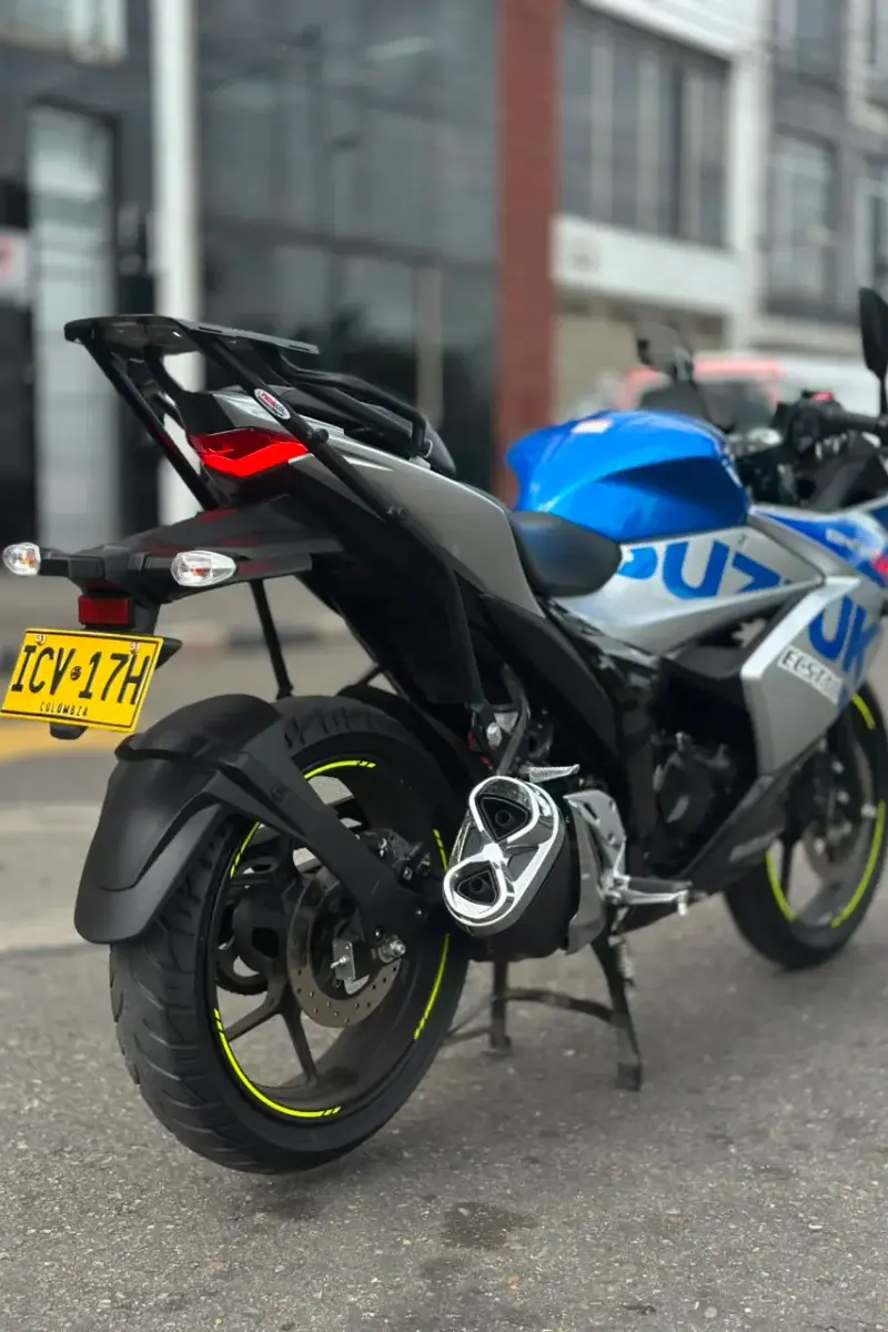2025 Suzuki Gixxer SF 150 Usada | Bogotá — imagen 2