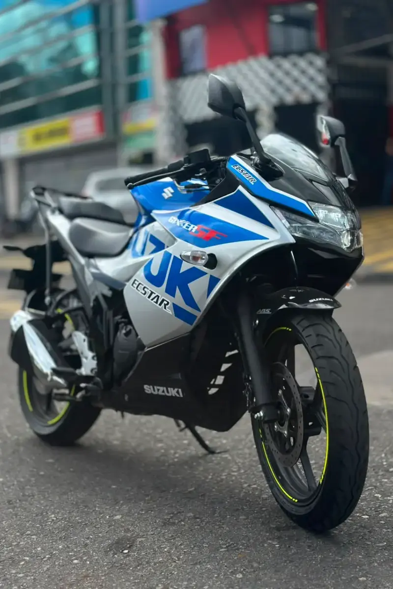 2025 Suzuki Gixxer SF 150 Usada | Bogotá — imagen 3