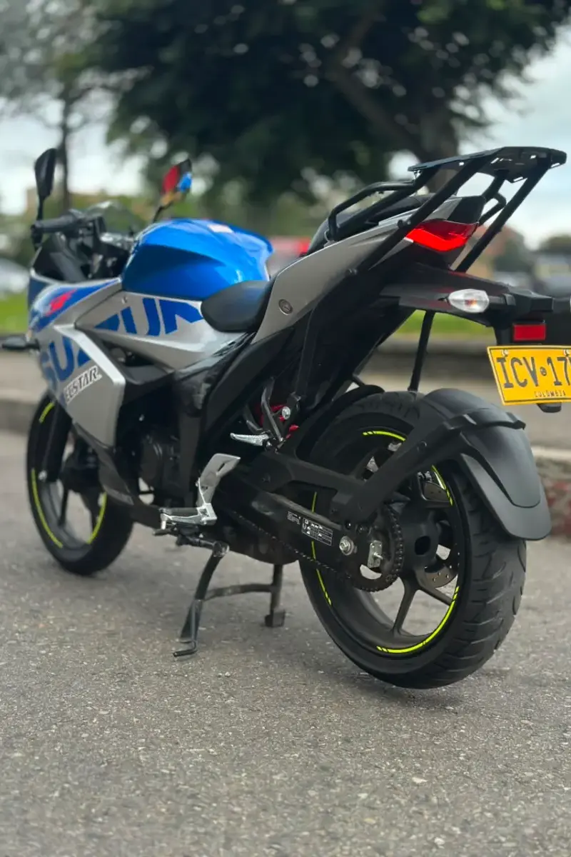 2025 Suzuki Gixxer SF 150 Usada | Bogotá — imagen 4