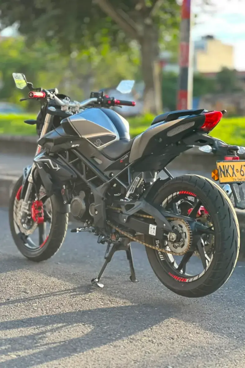 2024 Benelli TNT 150I Usada | Bogotá — imagen 4