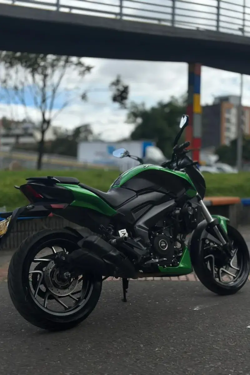 2021 BAJAJ Dominar D 400 Usada |Bogotá — imagen 4