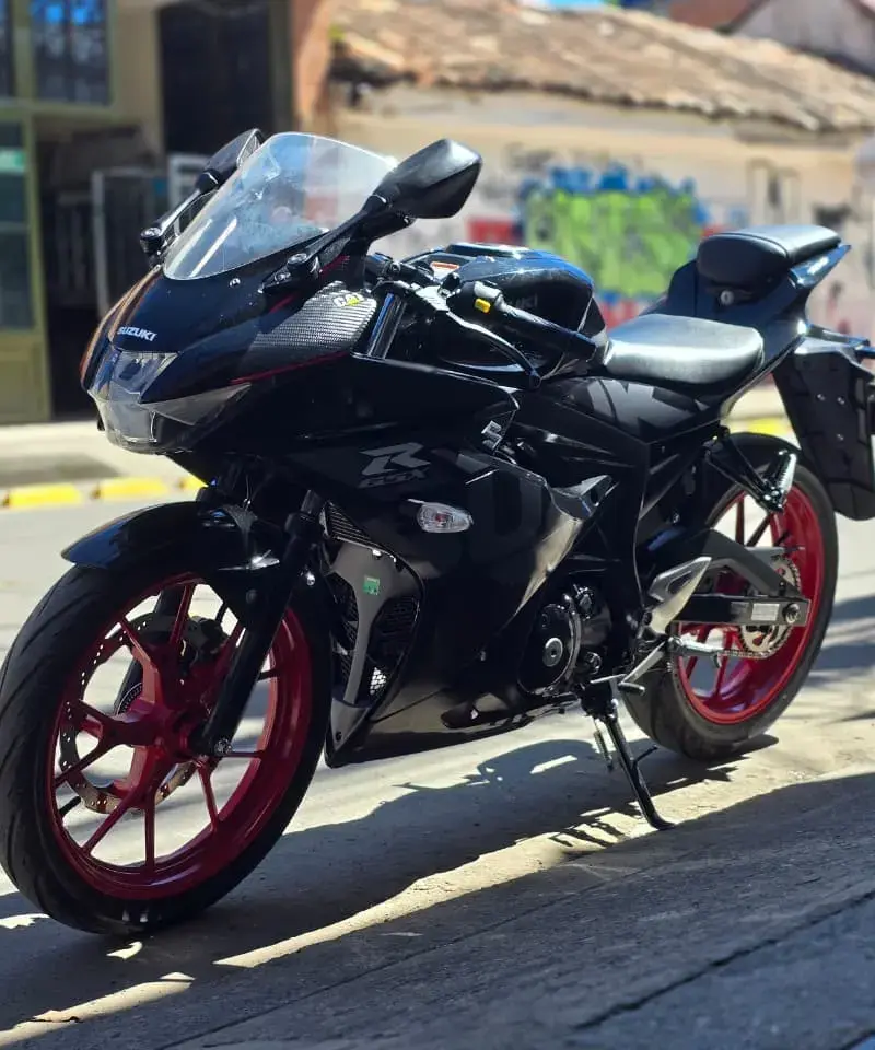 2025 Suzuki Gsx 150 Usada | Chía — imagen 1