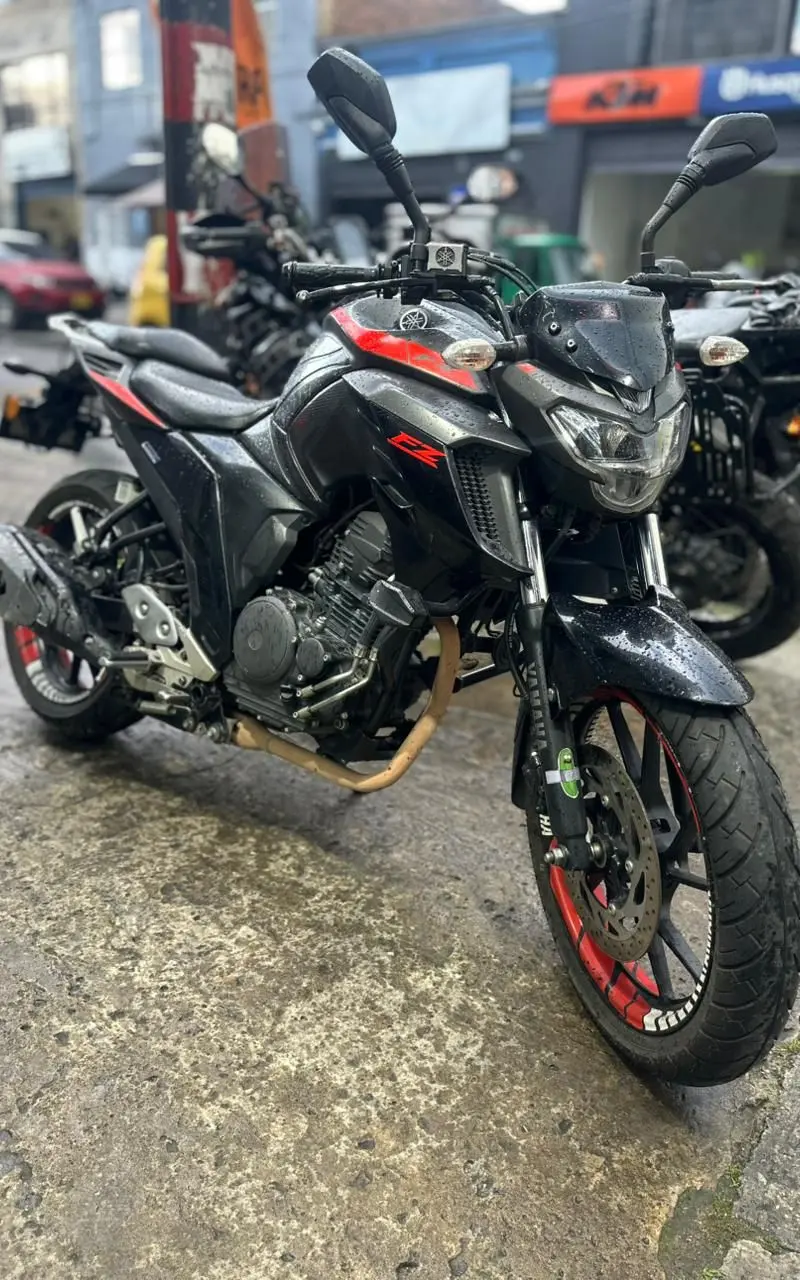 2021 Yamaha FZN250 Usada | Bogotá — imagen 3
