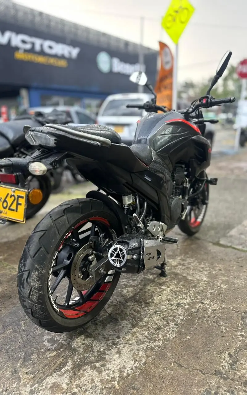 2021 Yamaha FZN250 Usada | Bogotá — imagen 4