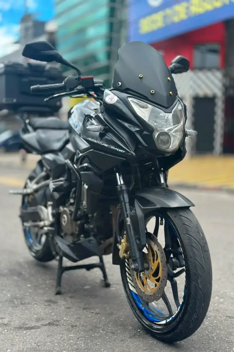BAJAJ AS 200 2017
