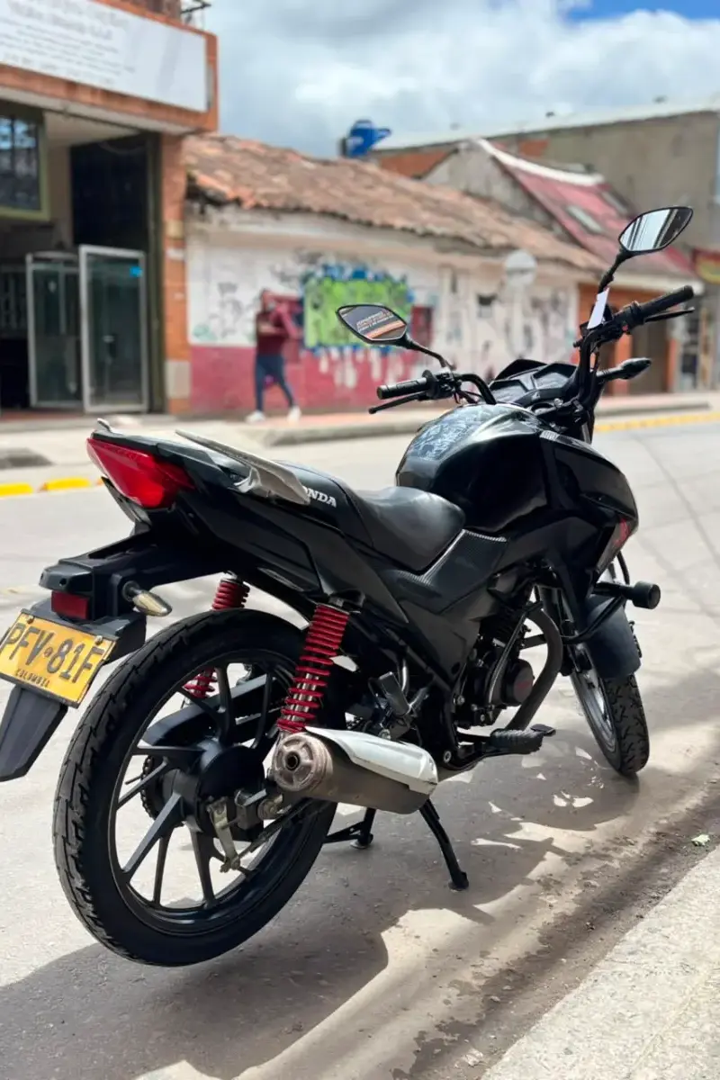 2022 Honda CB125F Usada |Chia — imagen 7