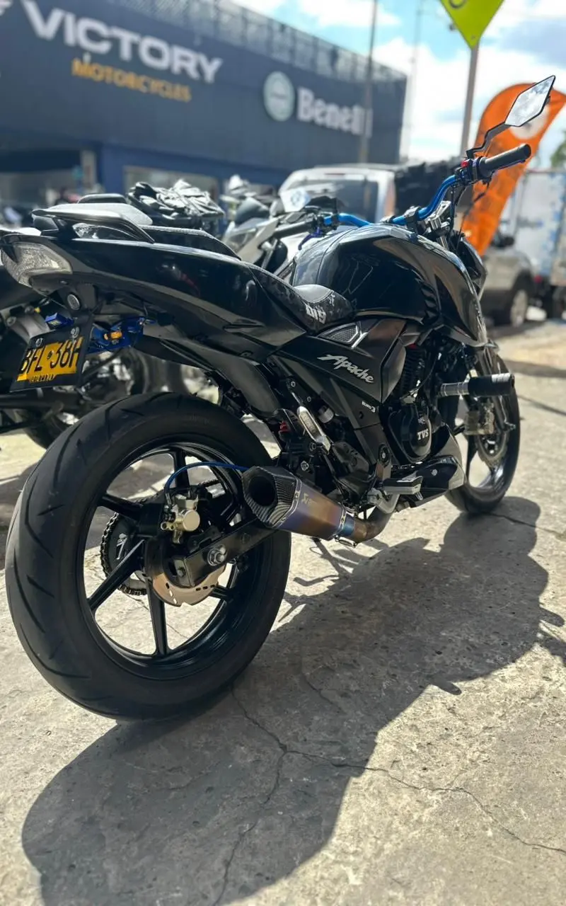 TVS APACHE RTR 160 4V 2025