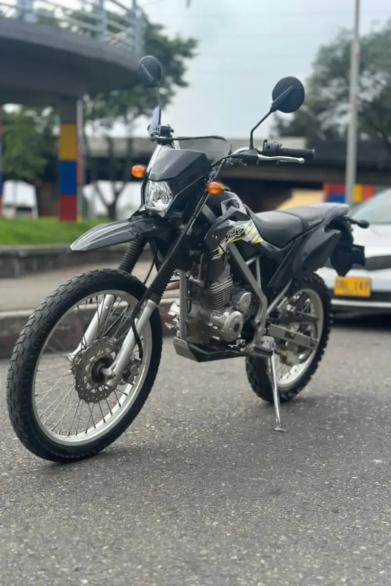 2019 Kawasaki KLX 150 Usada | Bogotá — imagen 1