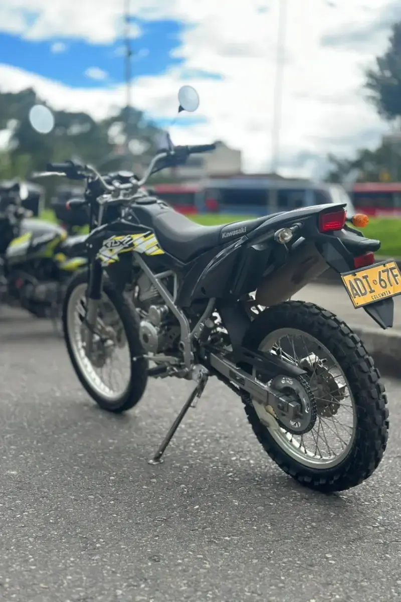 2019 Kawasaki KLX 150 Usada | Bogotá — imagen 2