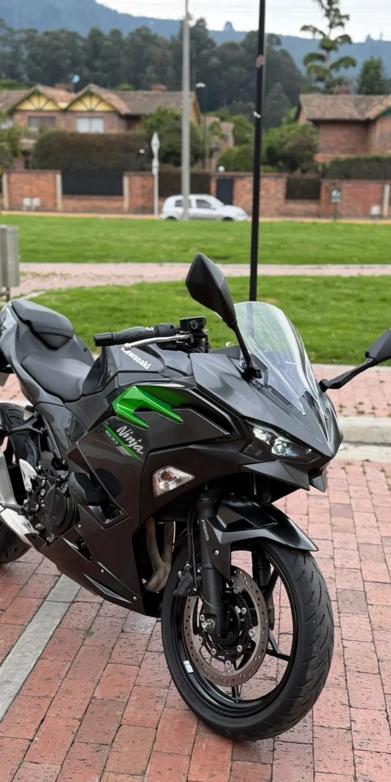 2025 Kawasaki EX 500 GS FNN Usada |Chia — imagen 2