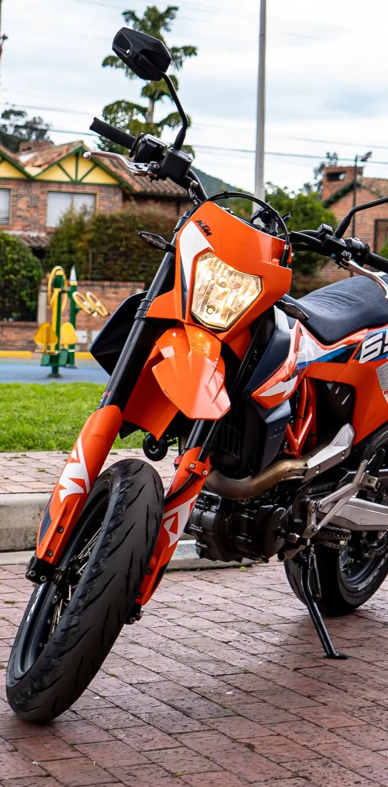 KTM 690 SMR 2023