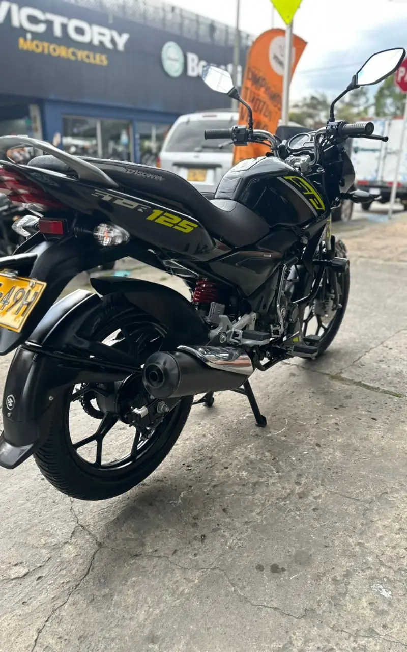 2025 BAJAJ DISCOVER 125 ST Usada | Bogotá — imagen 2