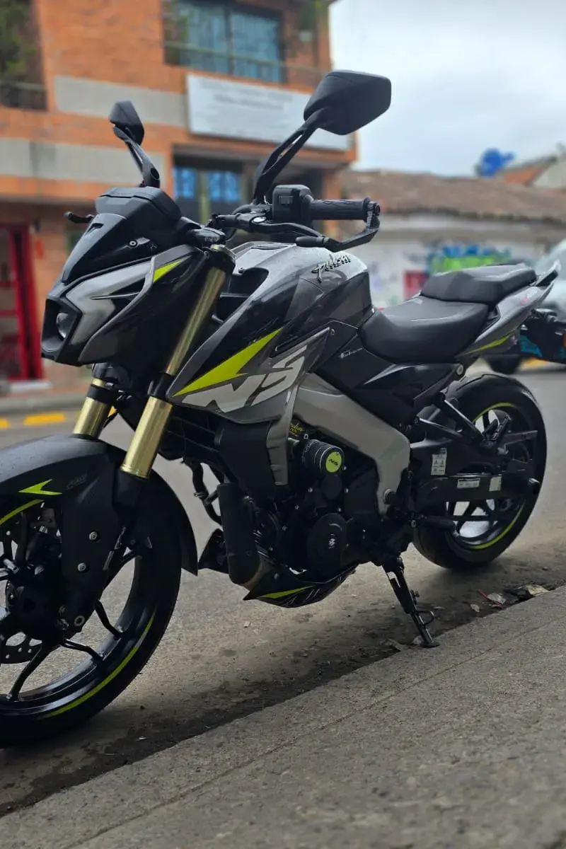 BAJAJ Pulsar NS 400 2026