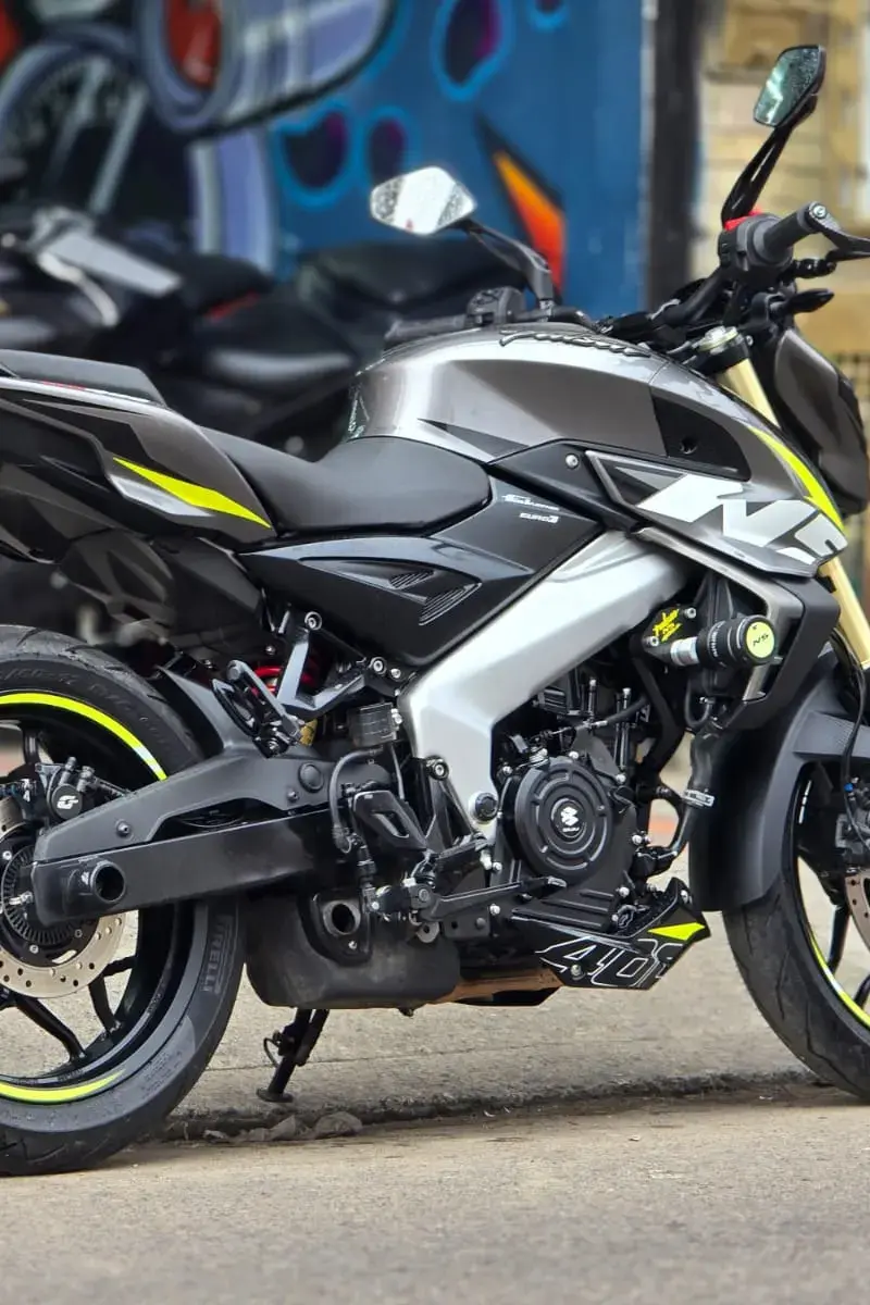 BAJAJ Pulsar NS 400 2026