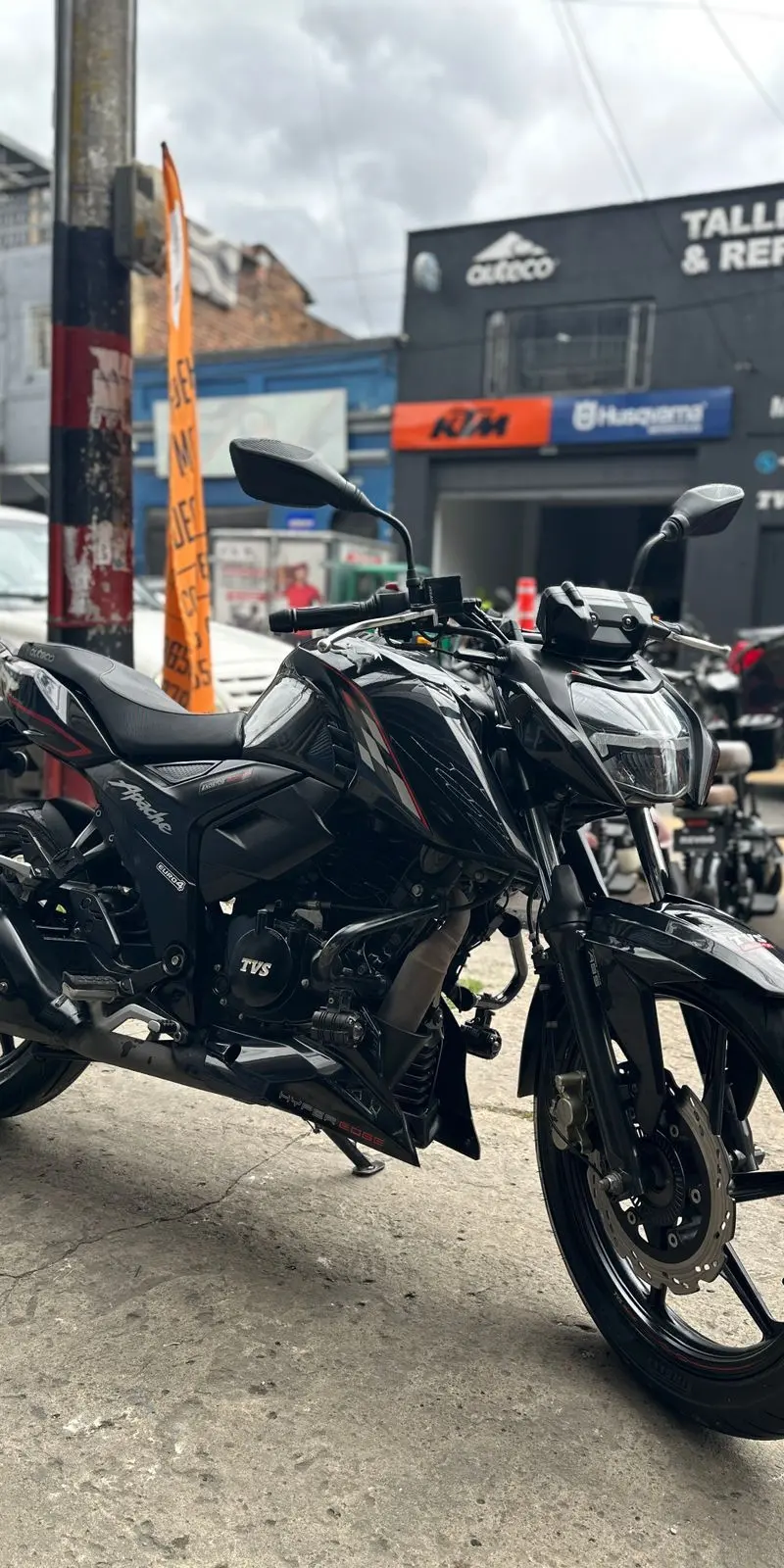 TVS Apache RTR 160 2025