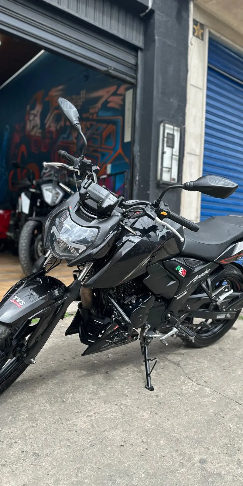 TVS Apache RTR 160 2025