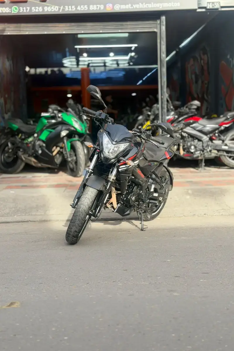 2023 BAJAJ Pulsar NS 200 FI Usada | Chia — imagen 5