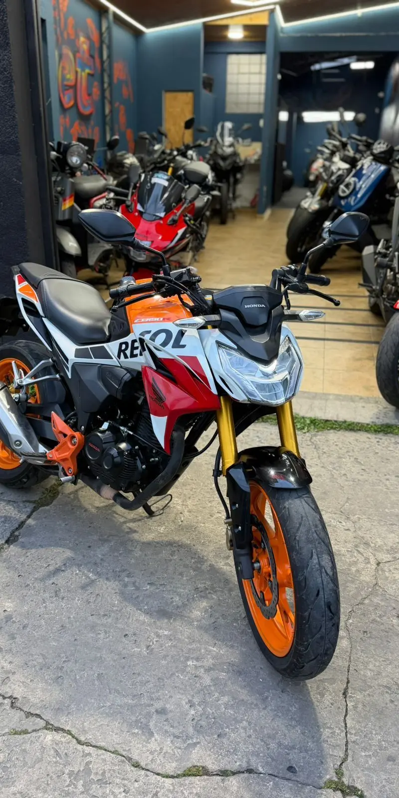 Honda CB 190R 2024