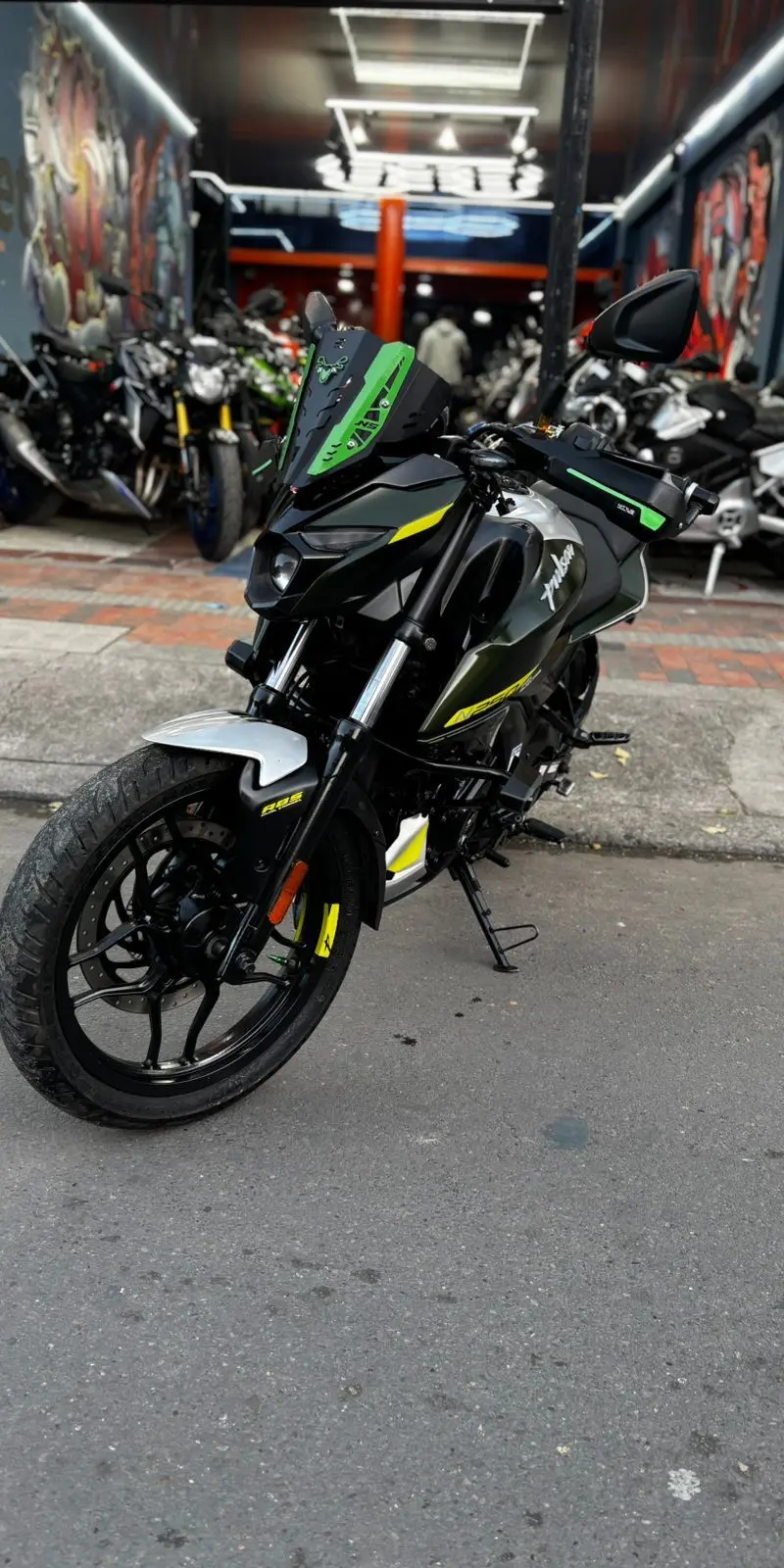 2025 BAJAJ Pulsar 250N Usada | Chia — imagen 1