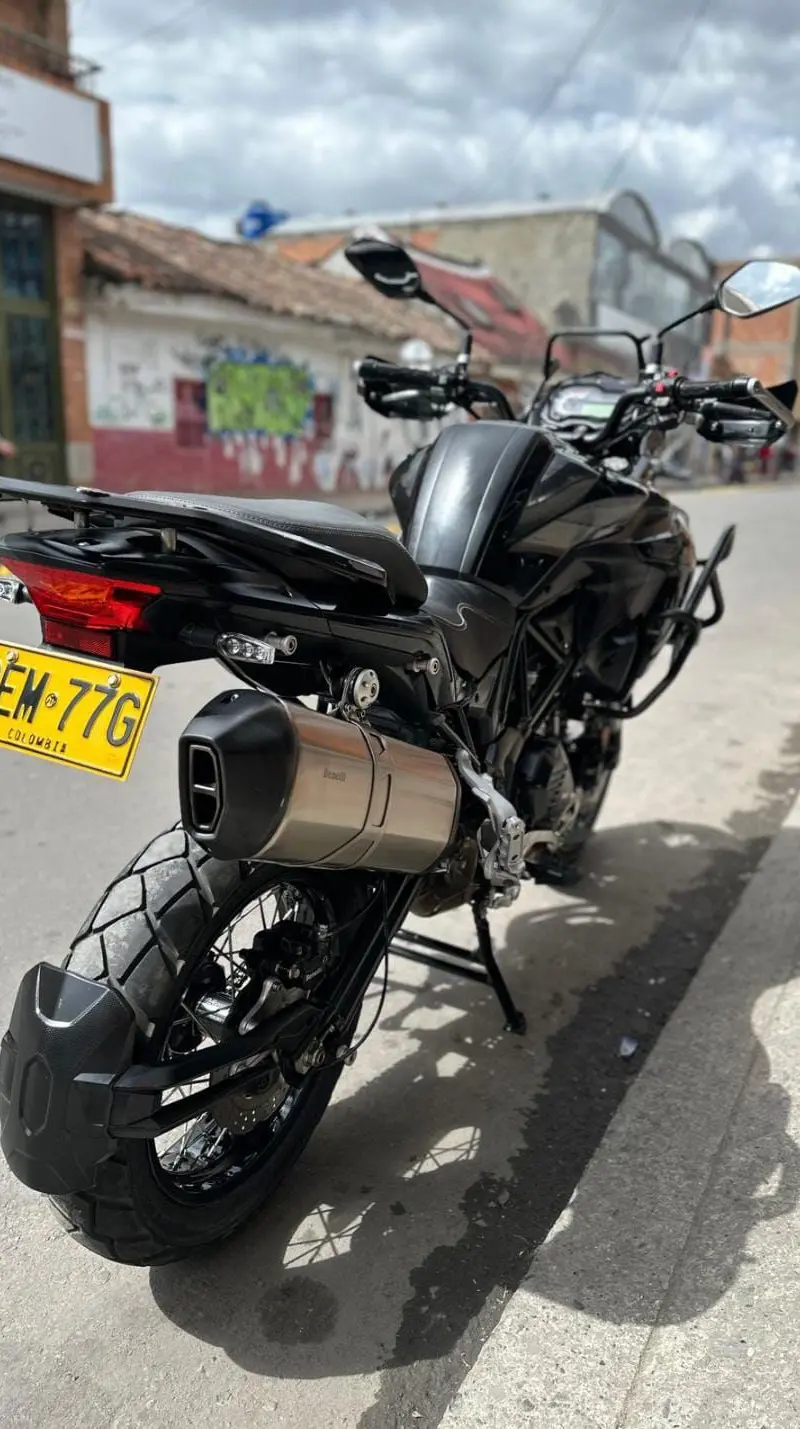 2024 Benelli TRK502X Usada | Chia — imagen 4