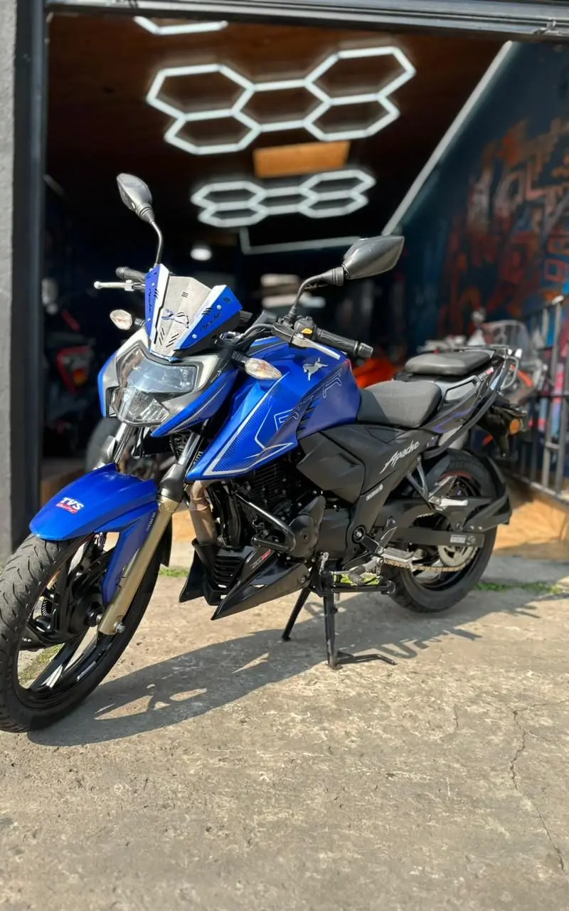 TVS Apache RTR 200 4V 2023