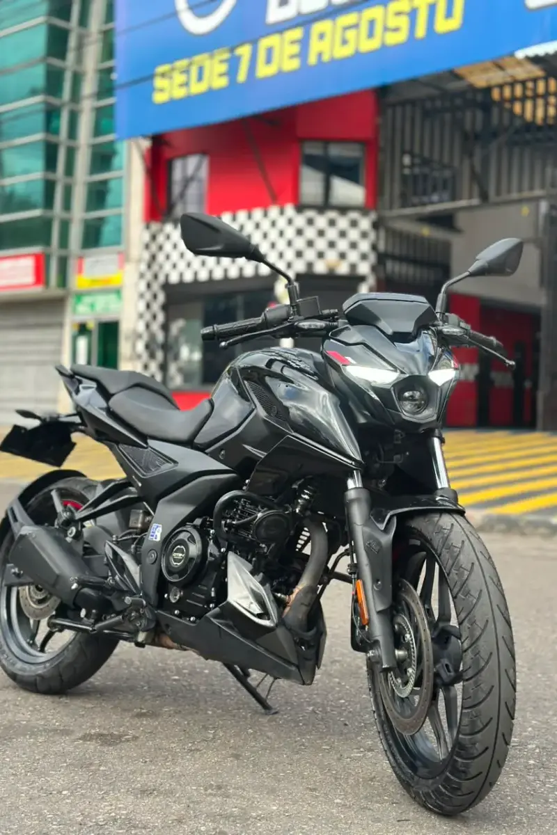 2024 BAJAJ N250 Usada | Bogotá — imagen 3
