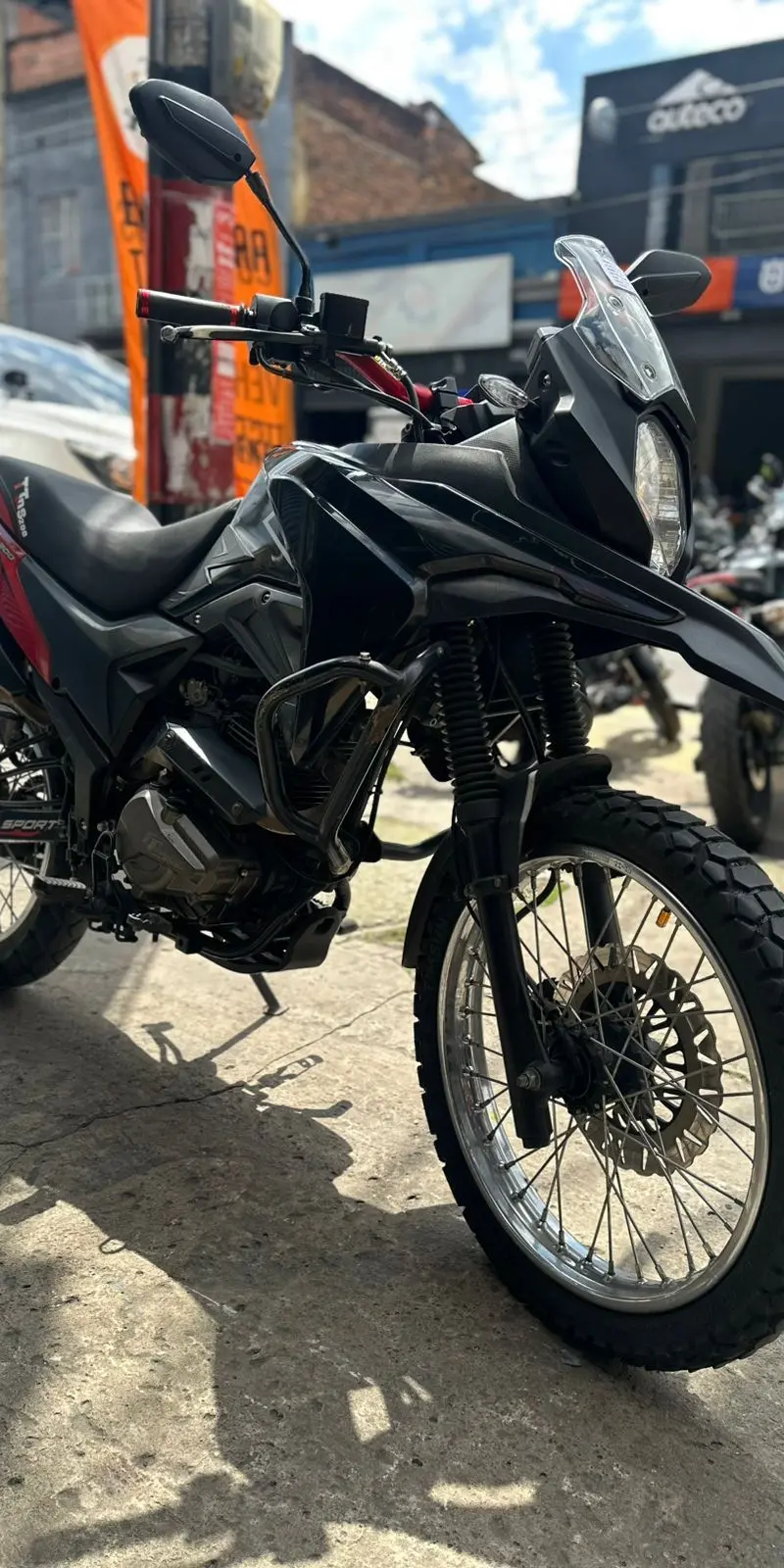 2023 AKT AK 200DS EIII Usada | Bogotá — imagen 3