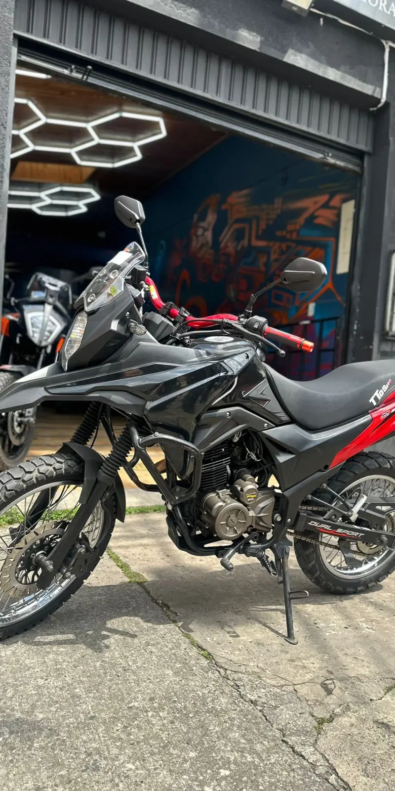2023 AKT AK 200DS EIII Usada | Bogotá — imagen 1