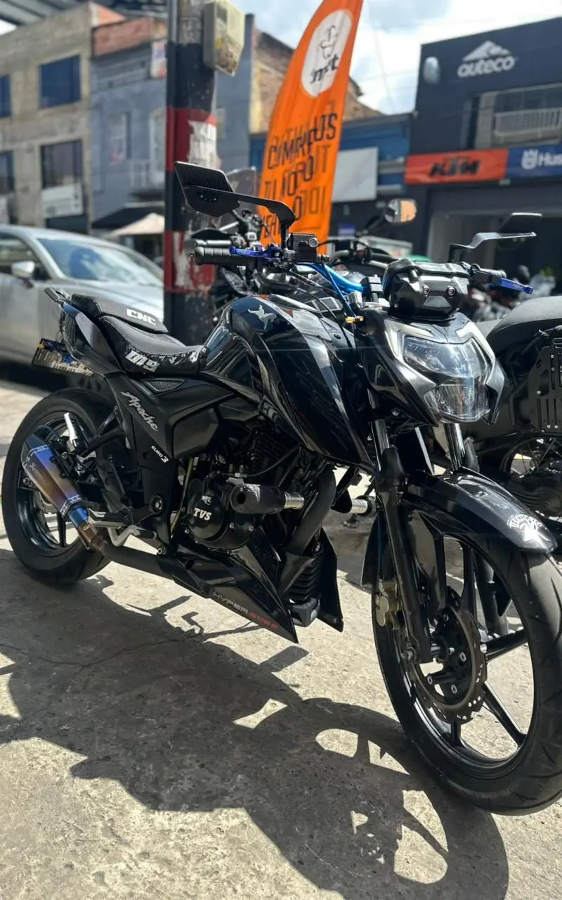 TVS Apache RTR 160 2025