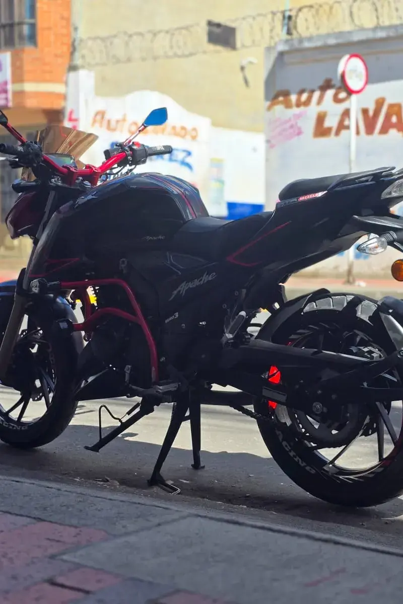 2022 TVS Apache 200 Usada |  Bogotá — imagen 3