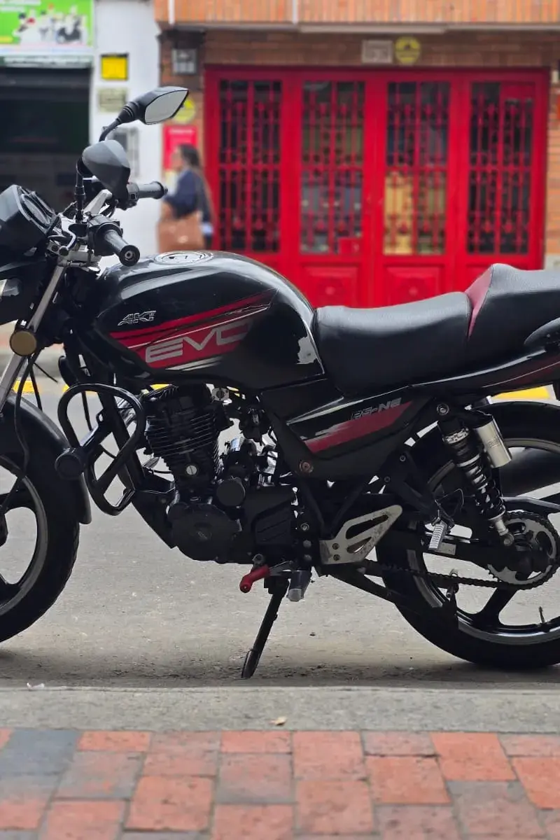 2013 AKT AK 125 NE Usada |Chia — imagen 2