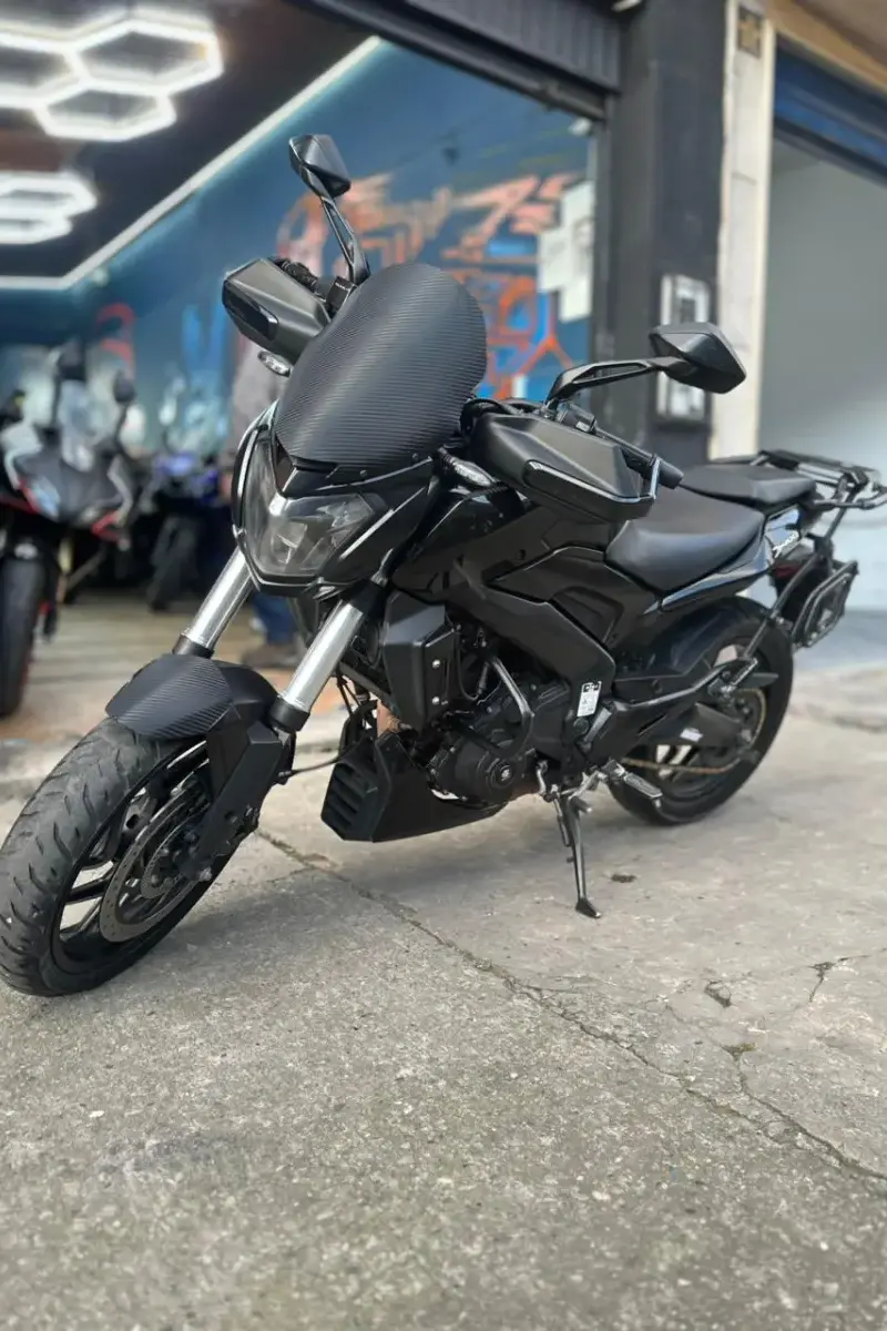 BAJAJ Dominar  D 400 2022