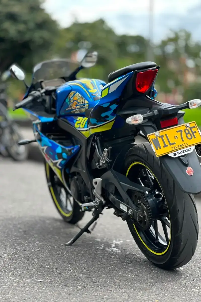 2022 Suzuki Gsx -r 150 Usada | Bogotá — imagen 3