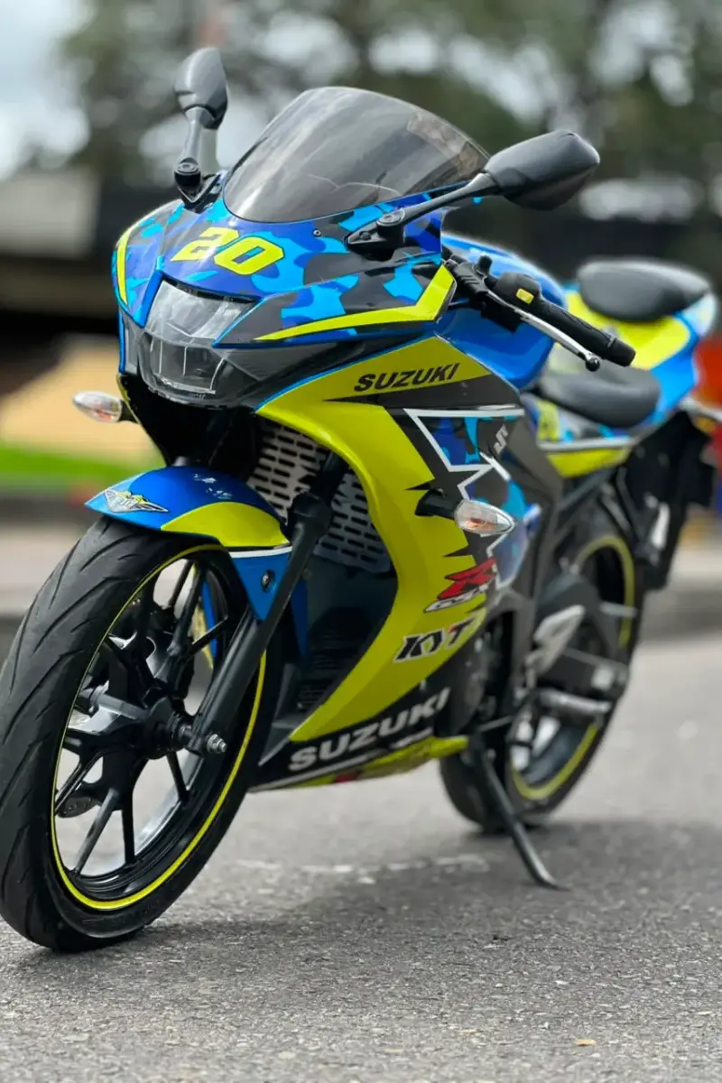 2022 Suzuki Gsx -r 150 Usada | Bogotá — imagen 1